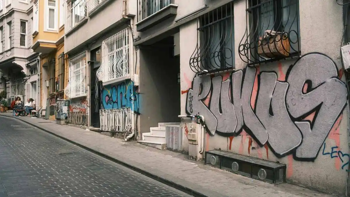 Cultural and Urban Escapes